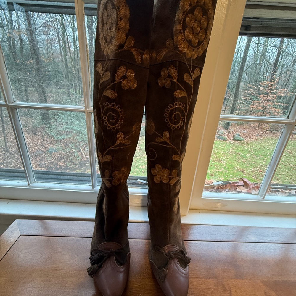 Sam Edelman for Victoria’s Secret Brown Suede Embroidered Floral Knee-High Boots - Picture 3 of 6
